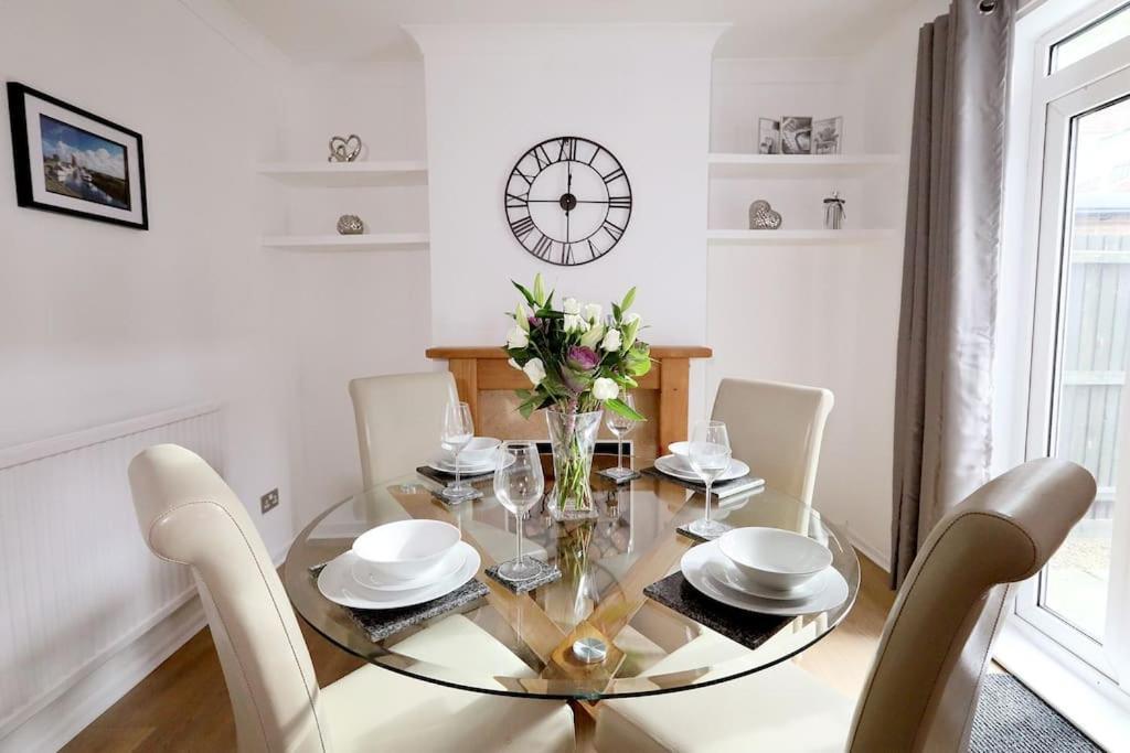 Convenient & Central 2-Bed House Норвіч Екстер'єр фото