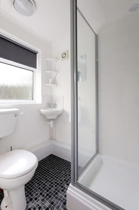 Convenient & Central 2-Bed House Норвіч Екстер'єр фото